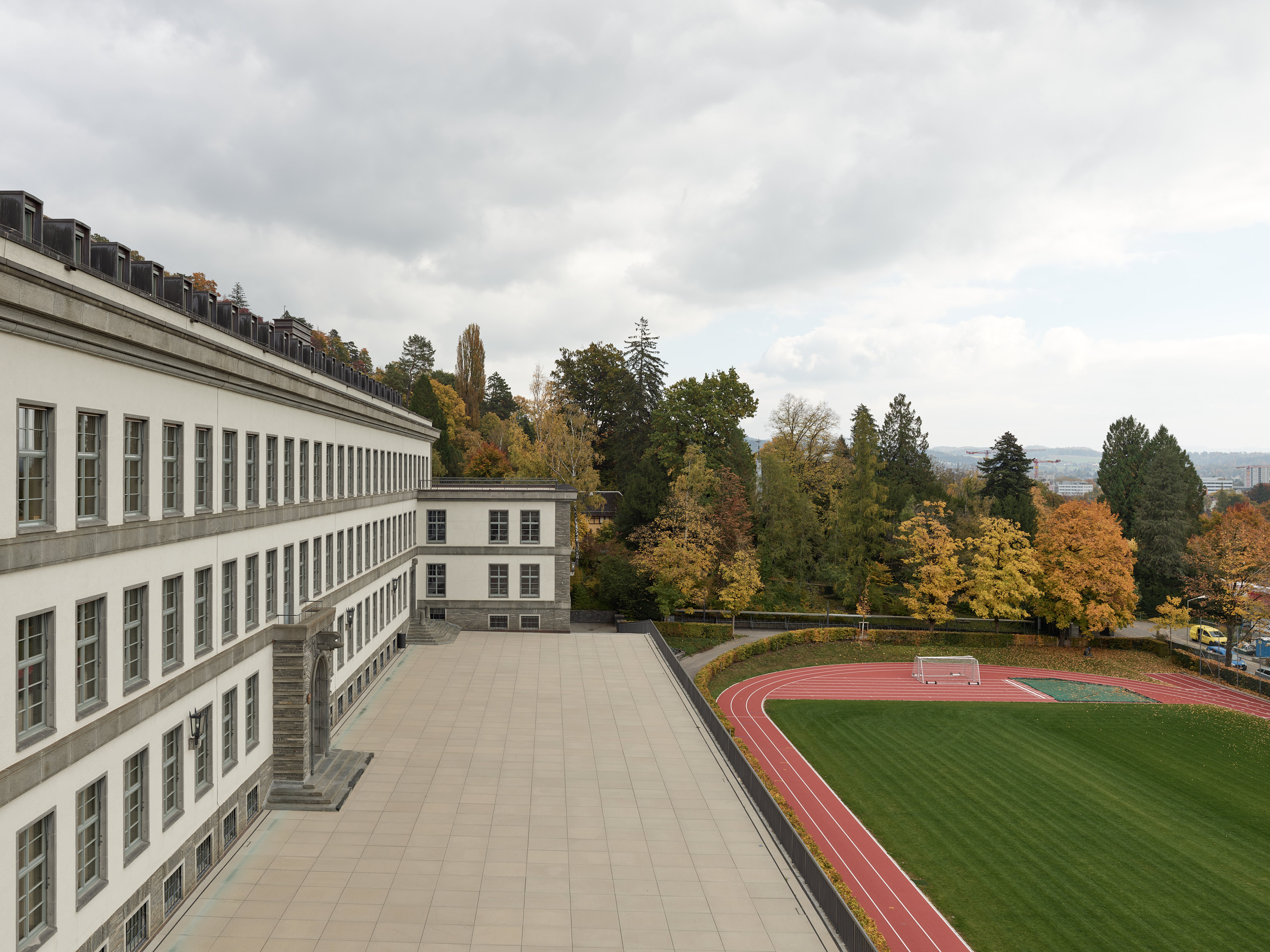 Kantonsschule im Lee